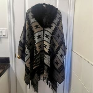 Fur collar poncho